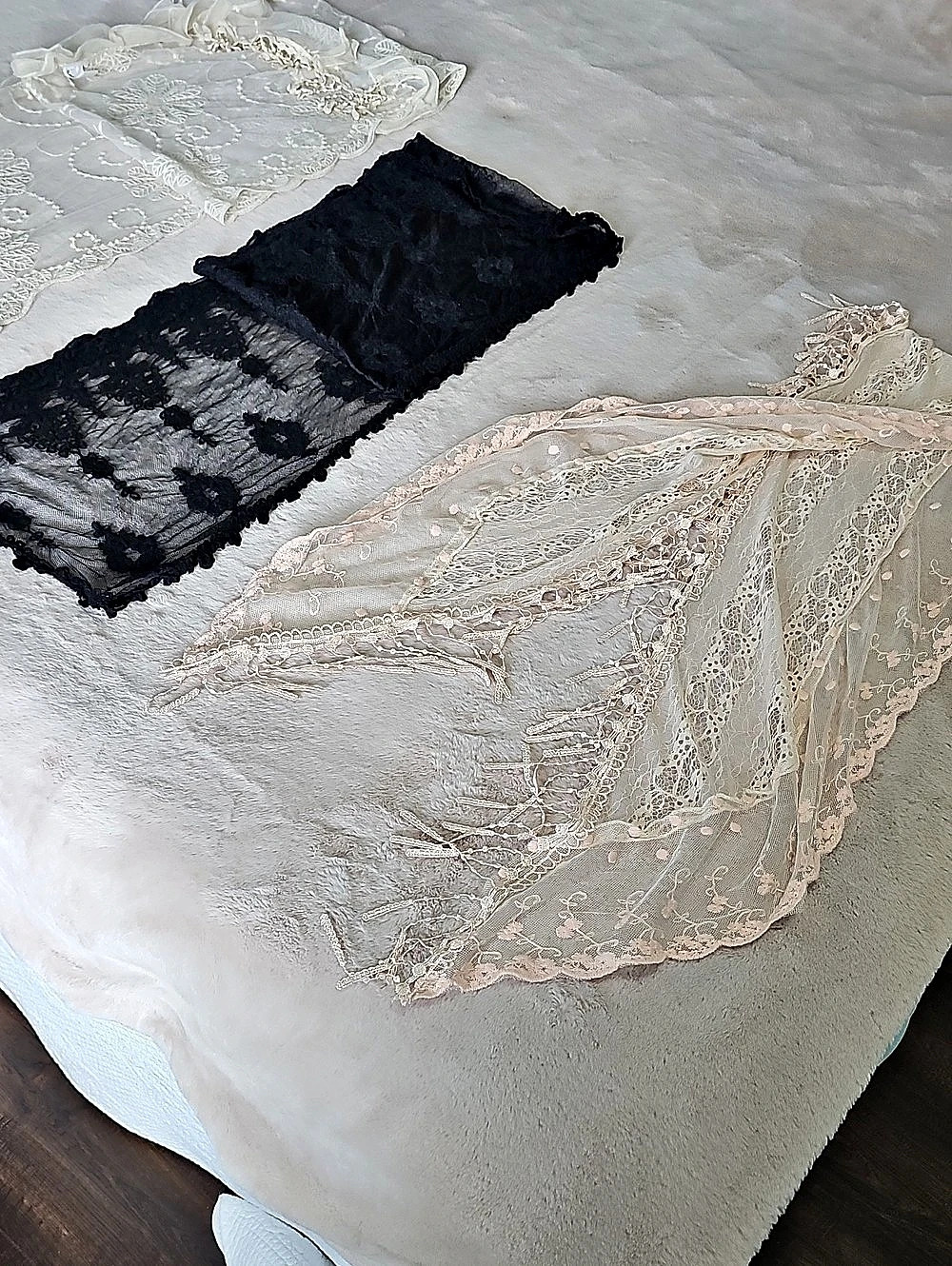 Pier 1 Imports Three Lace Scarves in White, Black & Pink Like New - Picture 6 of 11